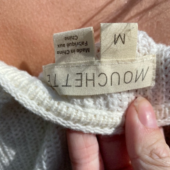 Off white sweater with army green sleeves - Picture 5 of 5